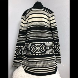 BB Dakota Sweaters - BB Dakota Cardigan BB Dakota Sweaters - BB Dakota Cardigan